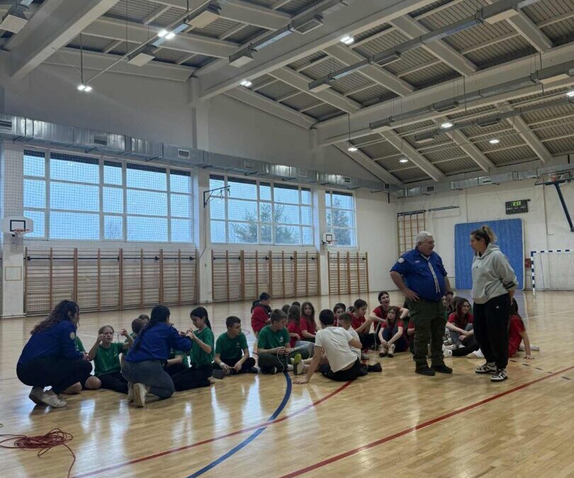 VESELI IZVIĐAČKI VIKEND U NAŠOJ ŠKOLI